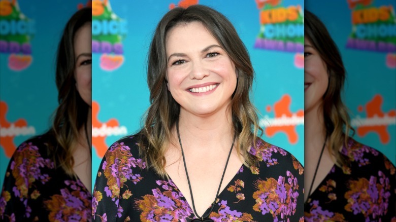 Larisa Oleynik en la alfombra roja