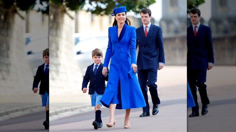 Kate Middleton con un vestido azul cobalto con un sombrero tipo pastillero a juego después del servicio religioso anual de Pascua de la realeza en 2023.