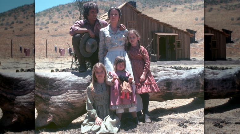 Una foto del elenco de 