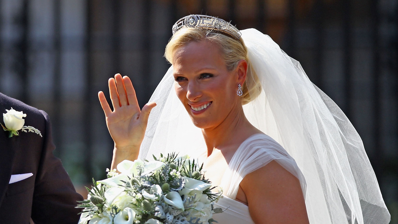 Los vestidos de novia de cuento de hadas de las nietas de la reina Isabel, en fotografías