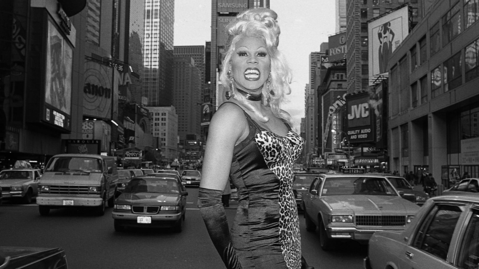 Cita del día de RuPaul: 'No eres ninguna de las cosas superficiales que este mundo considera importantes. El verdadero tú es...'