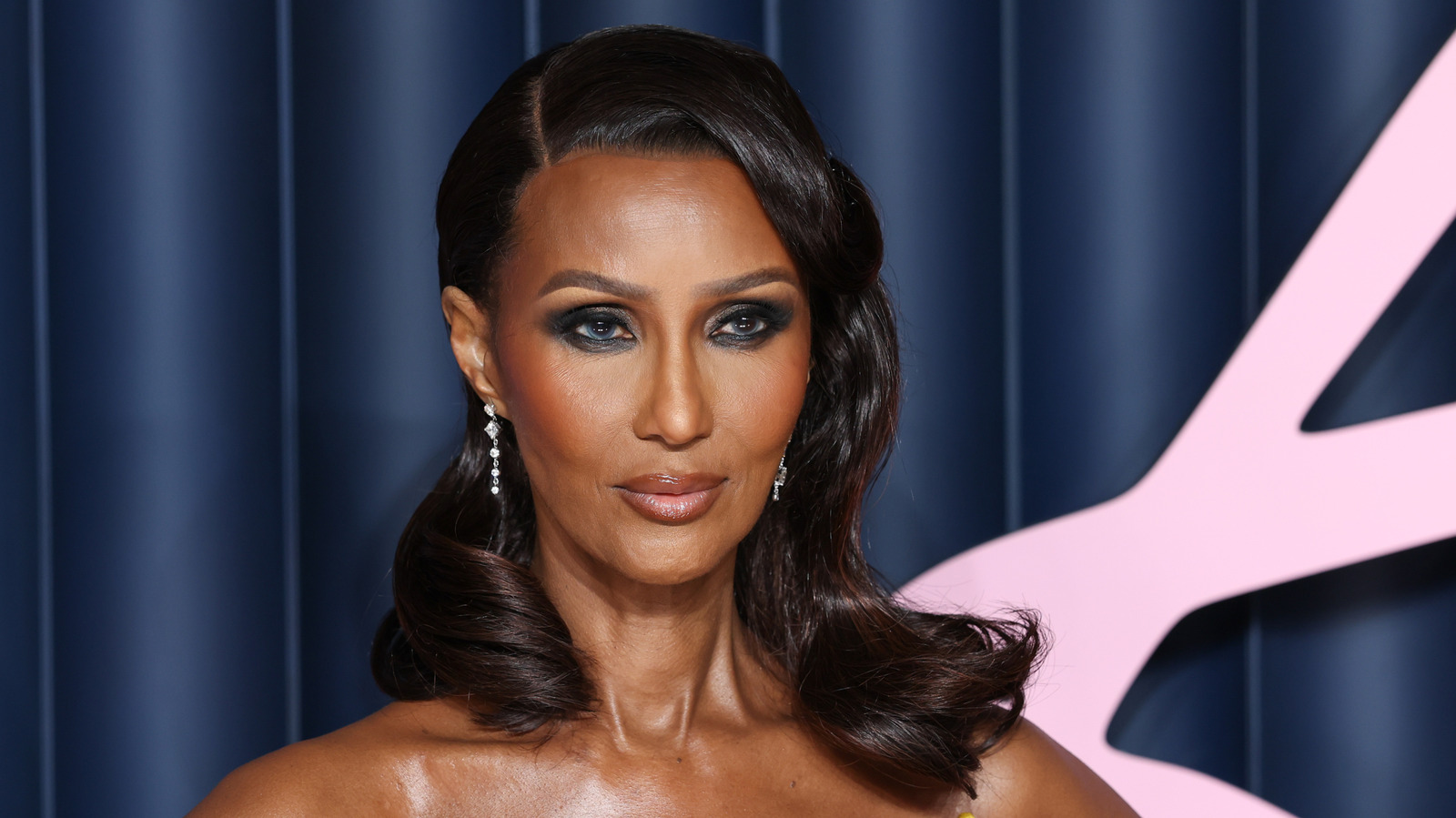 Cita del día de Iman: 'Creo en el glamour. Estoy a favor de...'