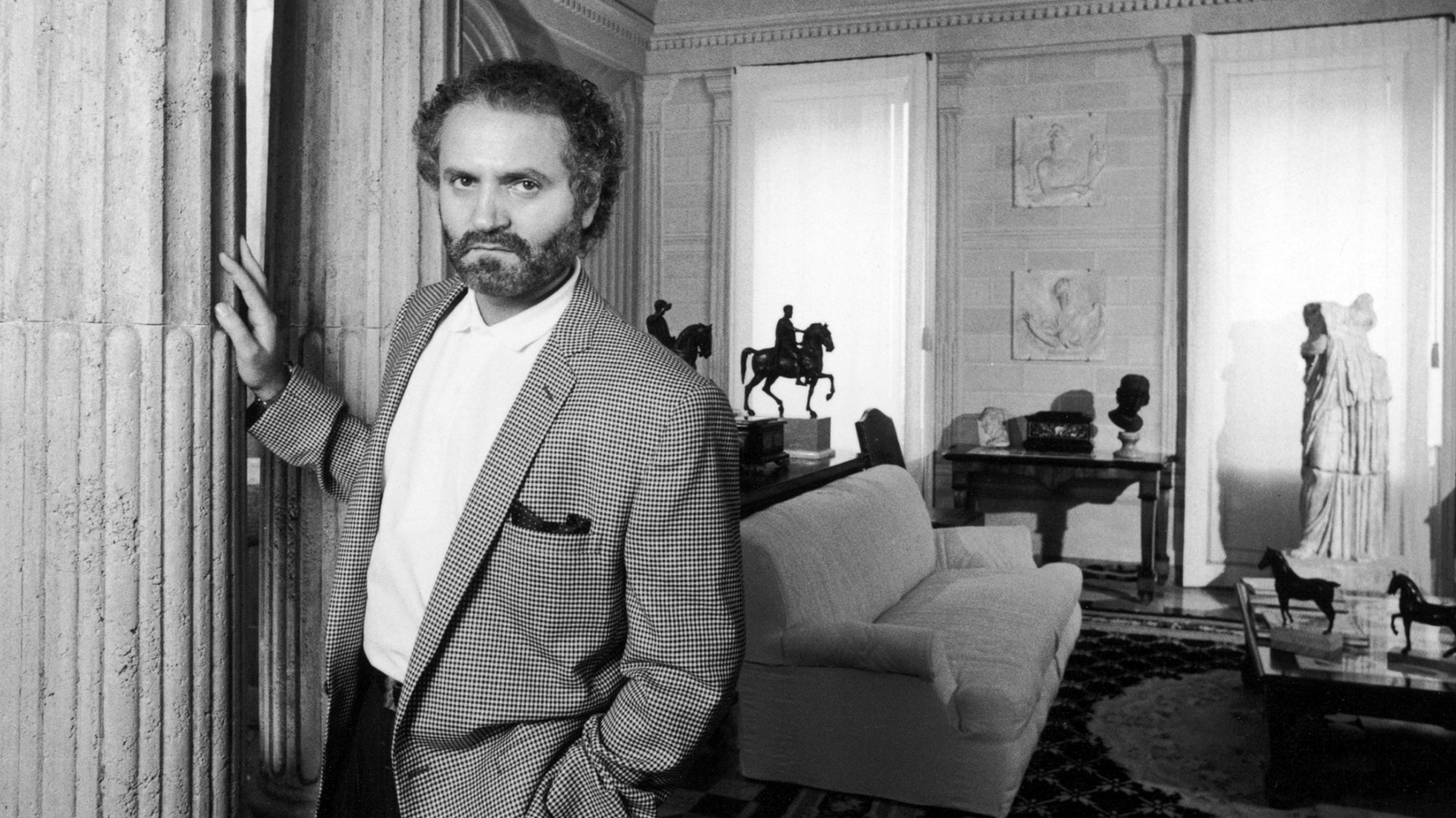 Cita del día de Gianni Versace: 'No te dejes llevar por las tendencias'. No hagas moda...'