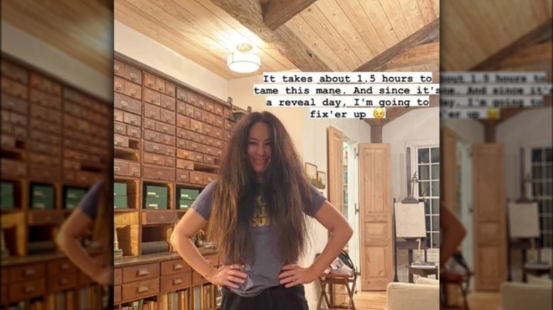 Una foto del cabello natural de Joanna Gaines antes del peinado.