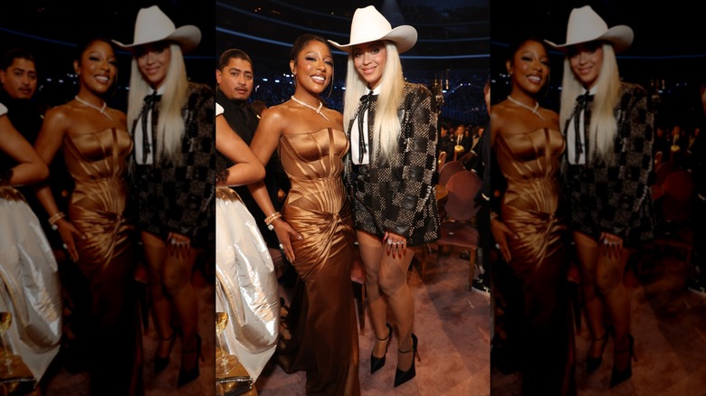 Beyoncé en los Grammy de 2024 con Victoria Monet