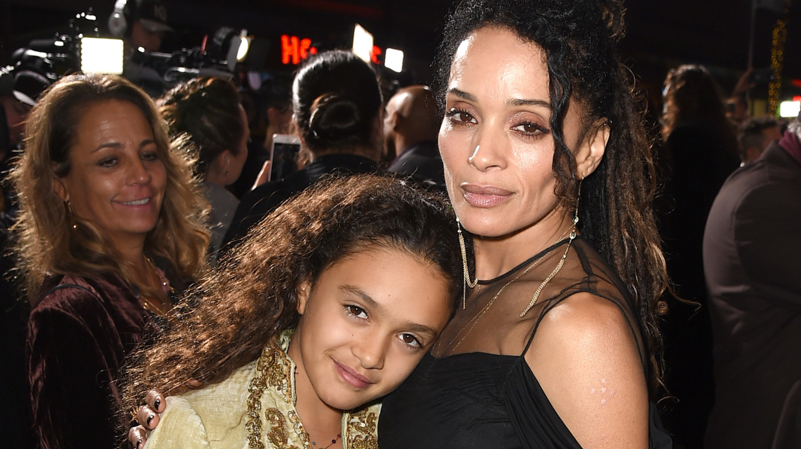 Lola, la hija de Lisa Bonet, ha crecido hasta ser hermosa como su madre