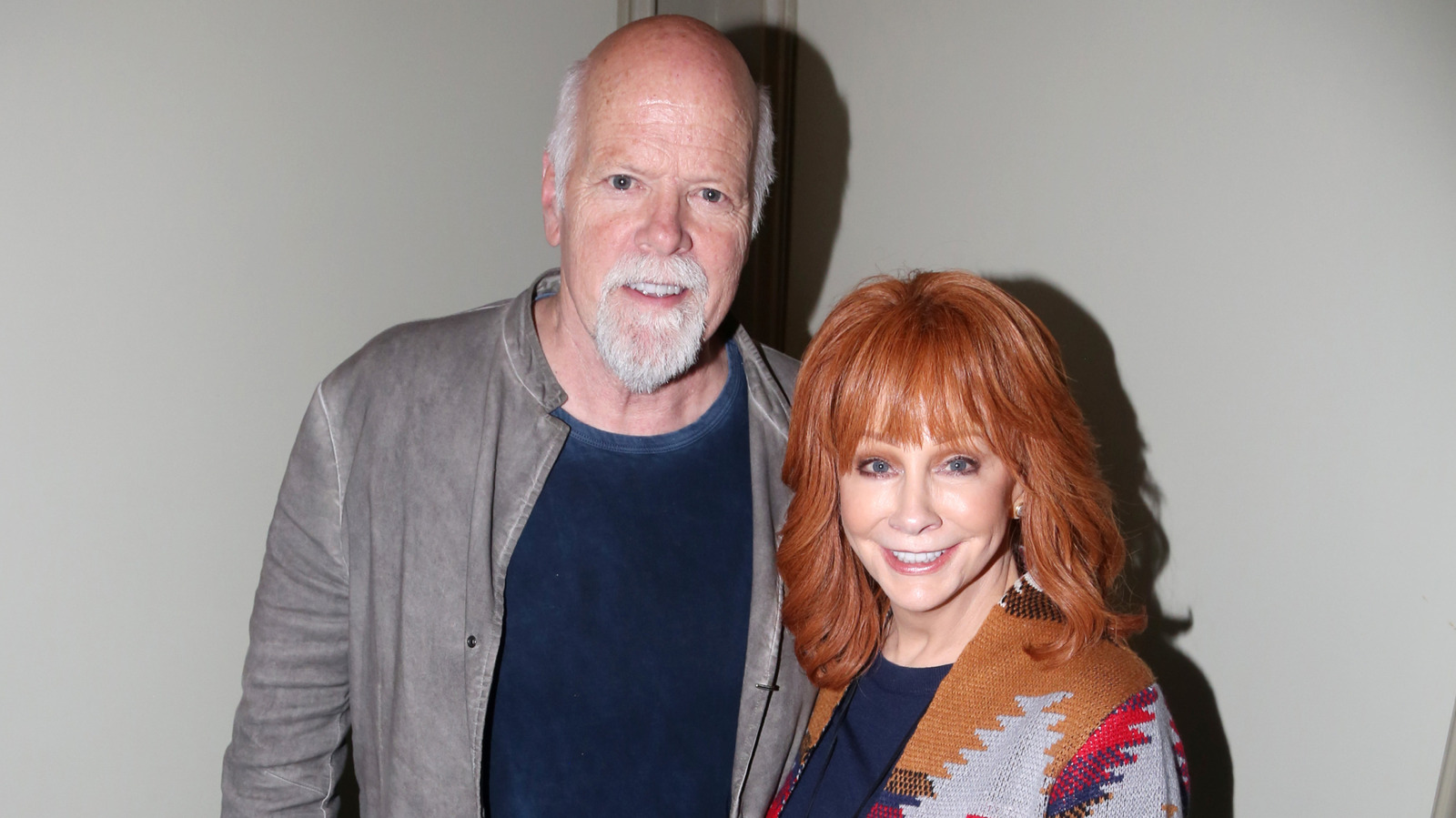 'El tiempo lo es todo': Dentro de la historia de amor de Reba McEntire y Rex Linn