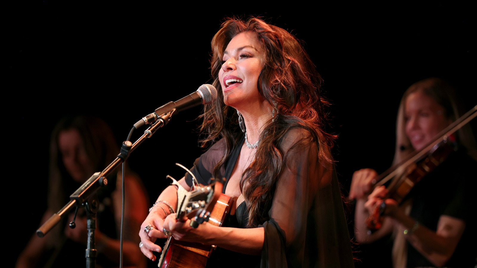 ¿La menopausia cambia tu tipo de piel? Según Shania Twain (y la ciencia), definitivamente puede