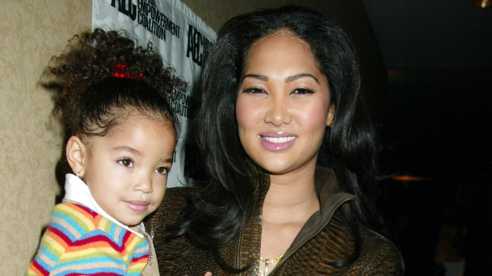 Ming Lee es una de las hijas famosas más impresionantes de Hollywood