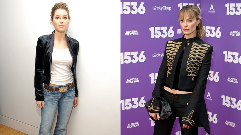 Jessica Biel posa con una chaqueta de terciopelo sobre una camiseta blanca y jeans de campana a la izquierda y Margot Robbie posa con una chaqueta napoleónica a la derecha.