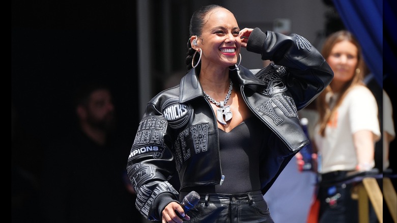 Alicia Keys actúa durante el desfile y la celebración del campeonato de los New York Knicks en la ciudad de Nueva York en junio de 2026.