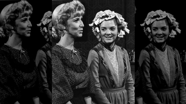 Charlotte Stewart y Alison Angrim preparándose para filmar una escena para 