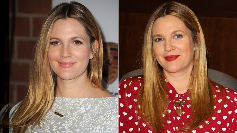 Drew Barrymore con un top gris con cabello liso a la izquierda y un top rojo con corazones blancos y cabello lacio rubio fresa a la derecha.