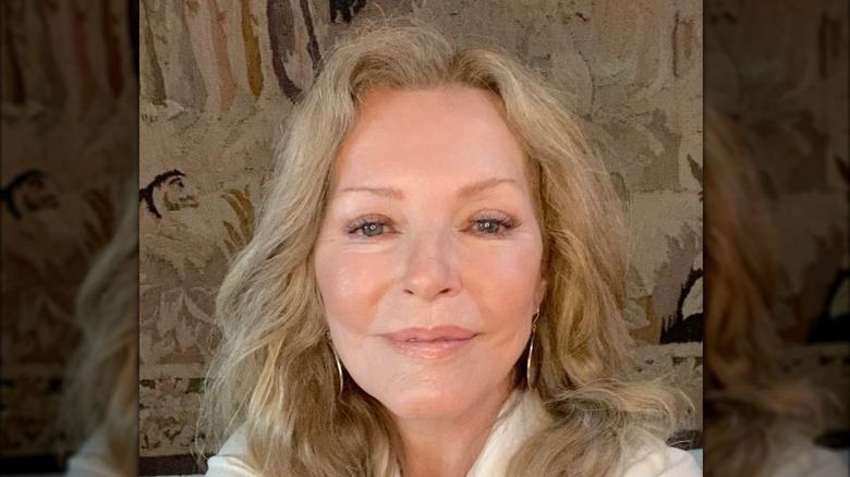 Cheryl Ladd hablando con los fans en una publicación de Instagram