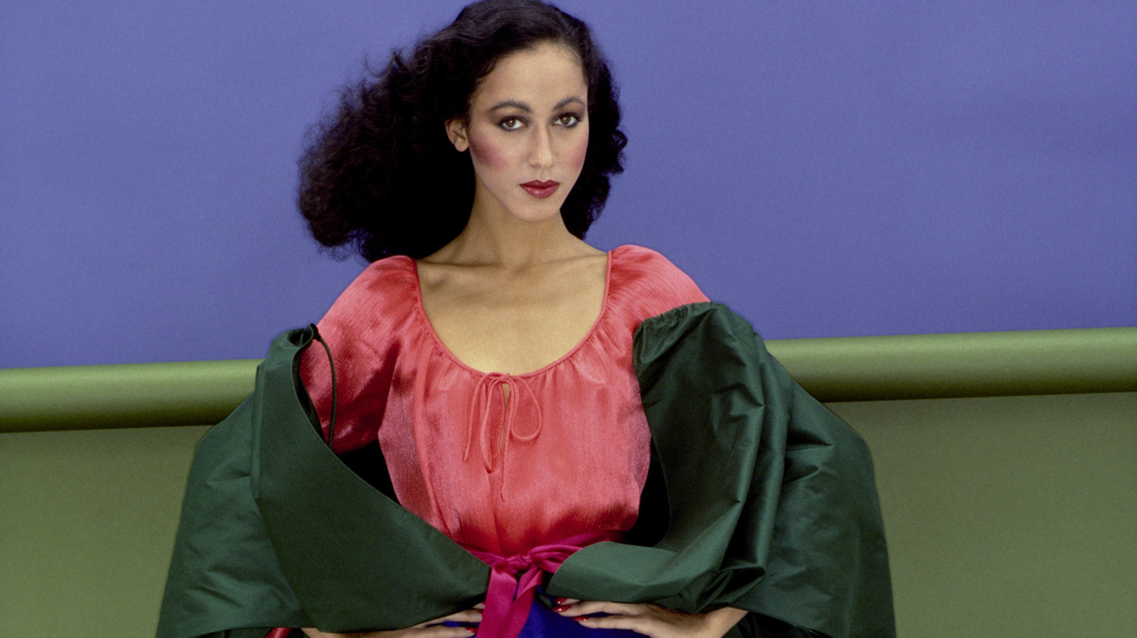 La modelo de los años 60, Pat Cleveland, es una impresionante persona que toma riesgos en la moda en la actualidad