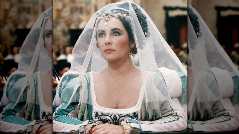 Elizabeth Taylor interpreta a Katharina en 