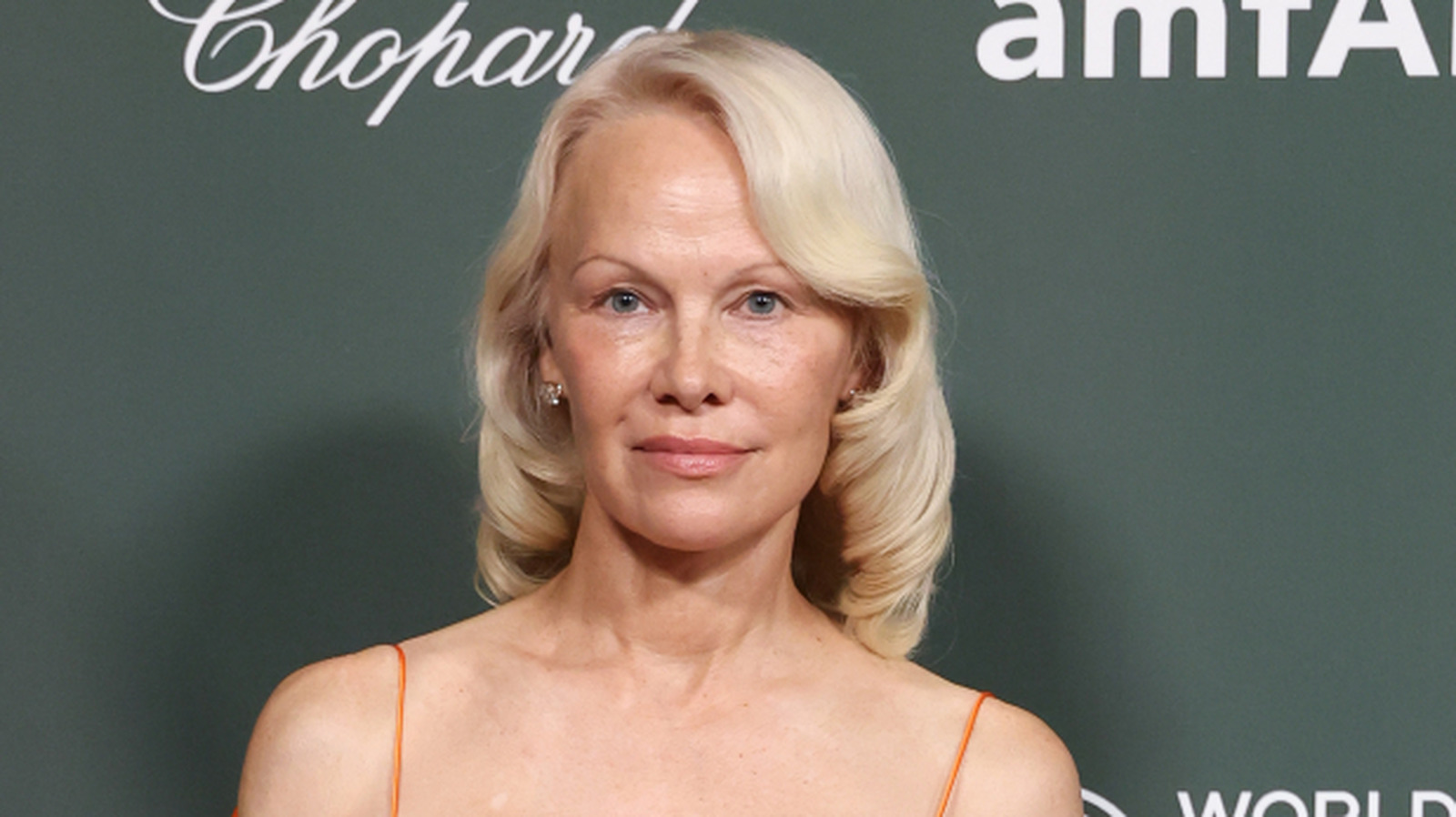 El Bob peludo rubio fresa de Pamela Anderson fue uno de sus cambios de belleza más atrevidos