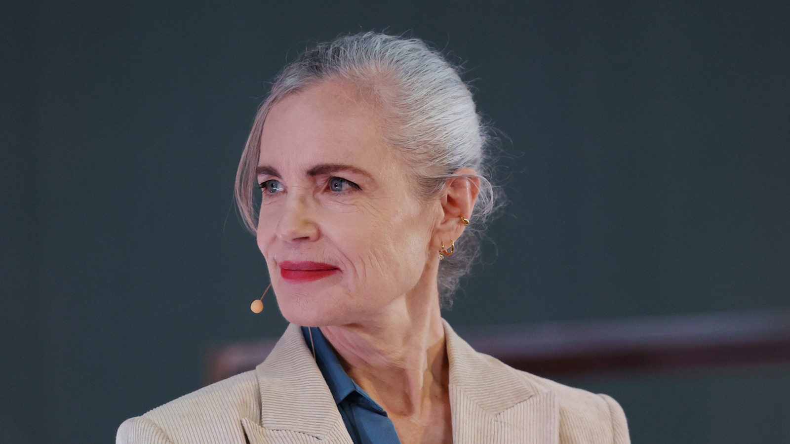Elizabeth McGovern de Downton Abbey ha tenido una impresionante transformación de cabello