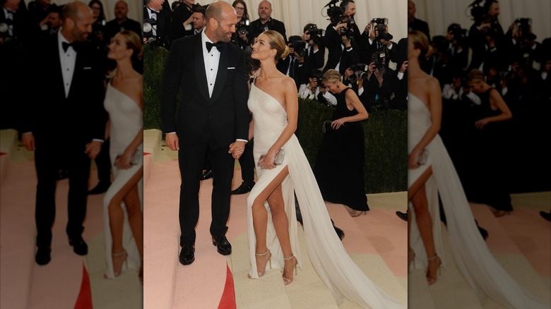Rosie Huntington-Whiteley y Jason Statham el 2 de mayo de 2016