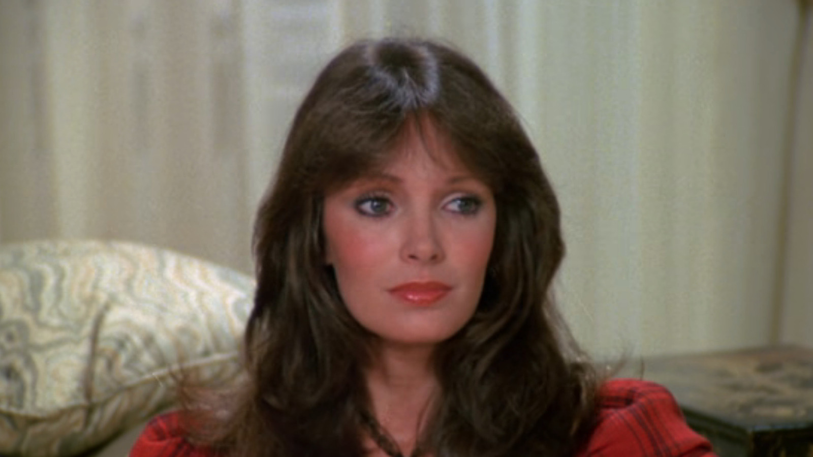 Así es como se ve hoy la estrella de Los Ángeles de Charlie y el ícono de los 70 Jaclyn Smith