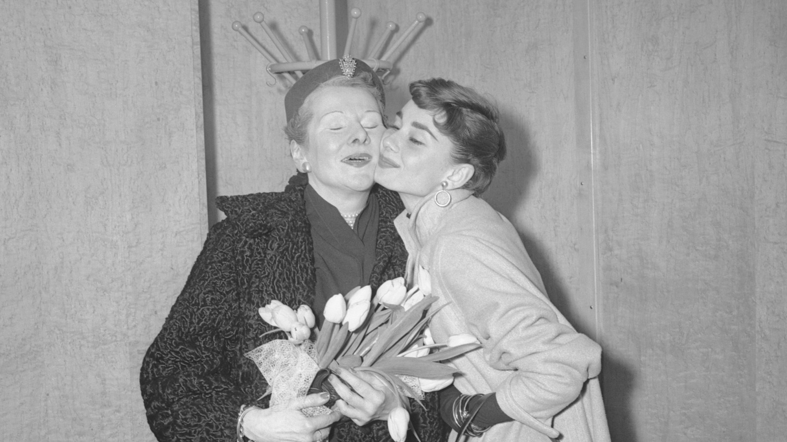 Fotos raras de Audrey Hepburn con su mamá