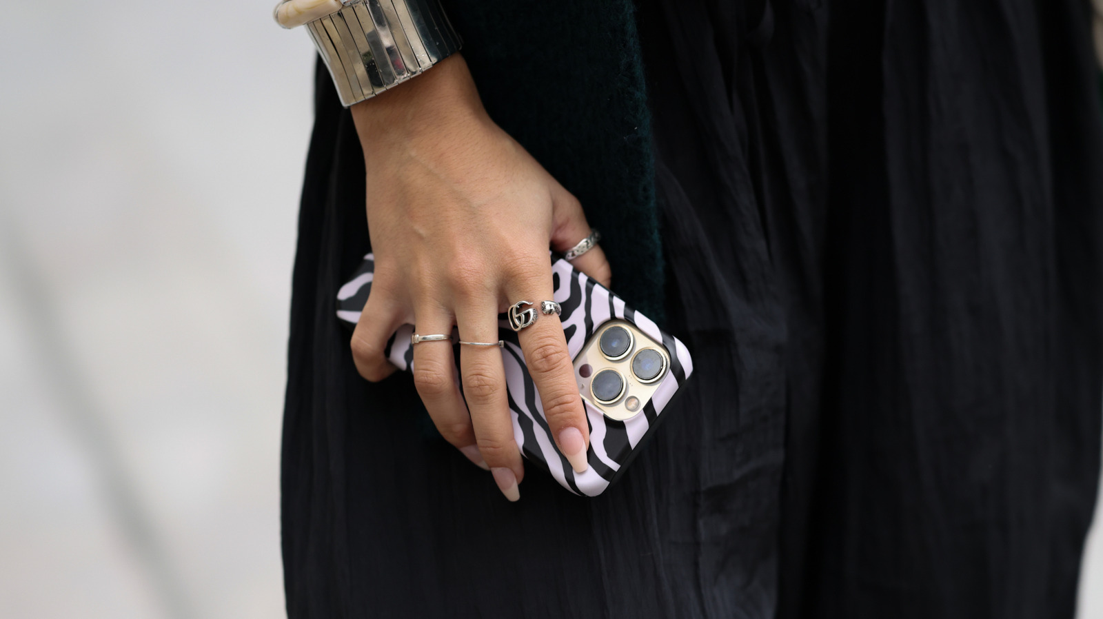 Esta manicura clásica del año 2000 tuvo un regreso masivo en 2026