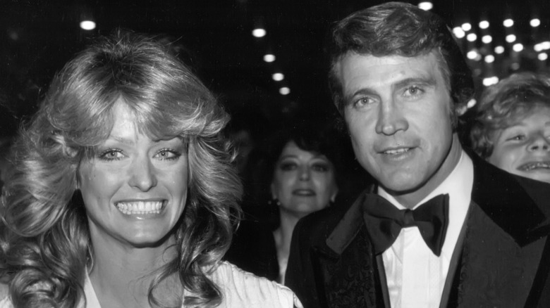 Farrah Fawcett y Lee Majors aparecen juntos en blanco y negro