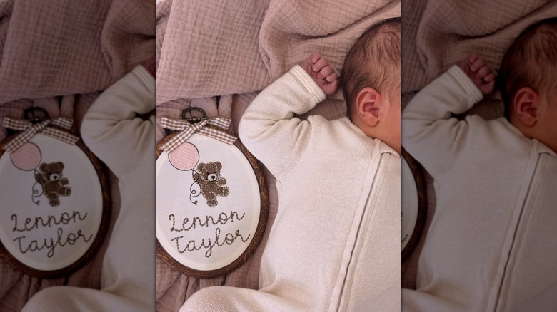 Una foto de llegada de Lennon Taylor Lautner