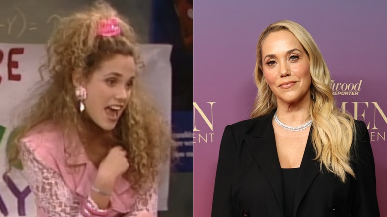 Elizabeth Berkley con pelo rizado y ondas sueltas