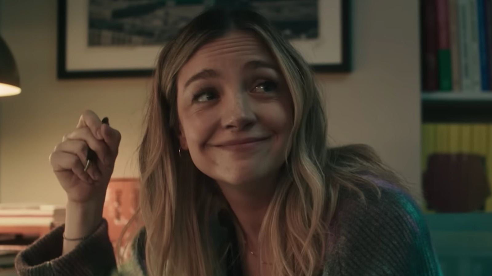 La estrella del oso Abby Elliott luce casi irreconocible después de su transformación de cabello oscuro