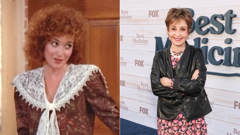Una Annie Potts joven con cabello pelirrojo rizado / Una Annie Potts mayor con un corte de duendecillo y una chaqueta de cuero