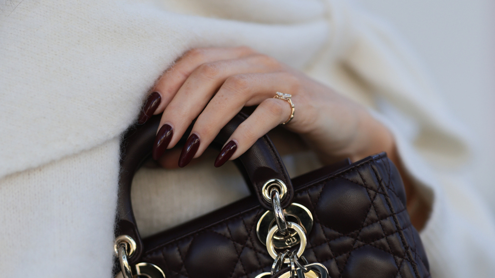 Estas manicuras de moda de 2026 lucen geniales tanto en uñas largas como cortas