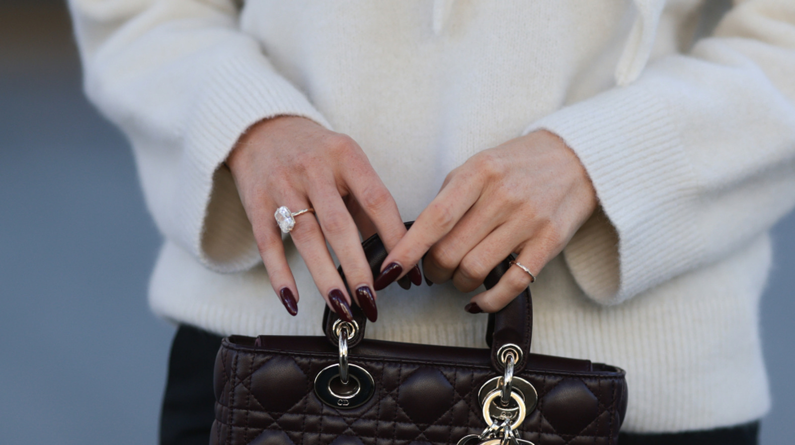 Tendencias de uñas que alguna vez fueron populares y que regresaron en 2026